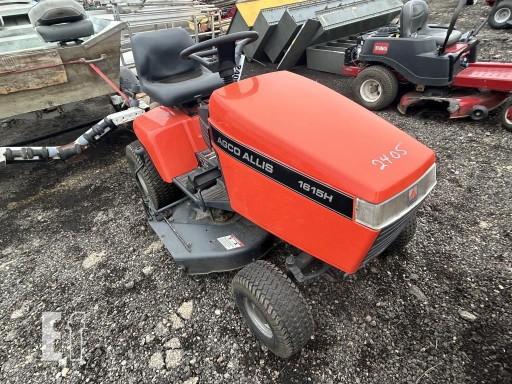 AGCO 1615G Lawn Tractor