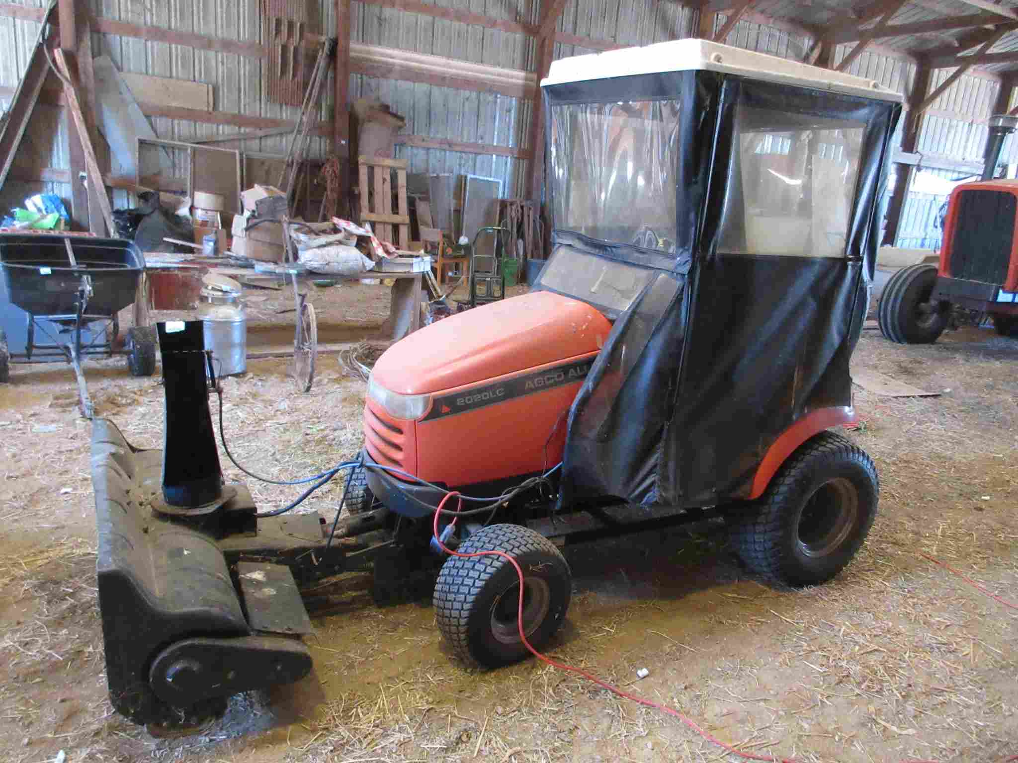 AGCO 2020LC Lawn Tractor