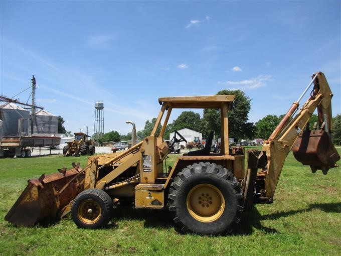 Allis Chalmers 715