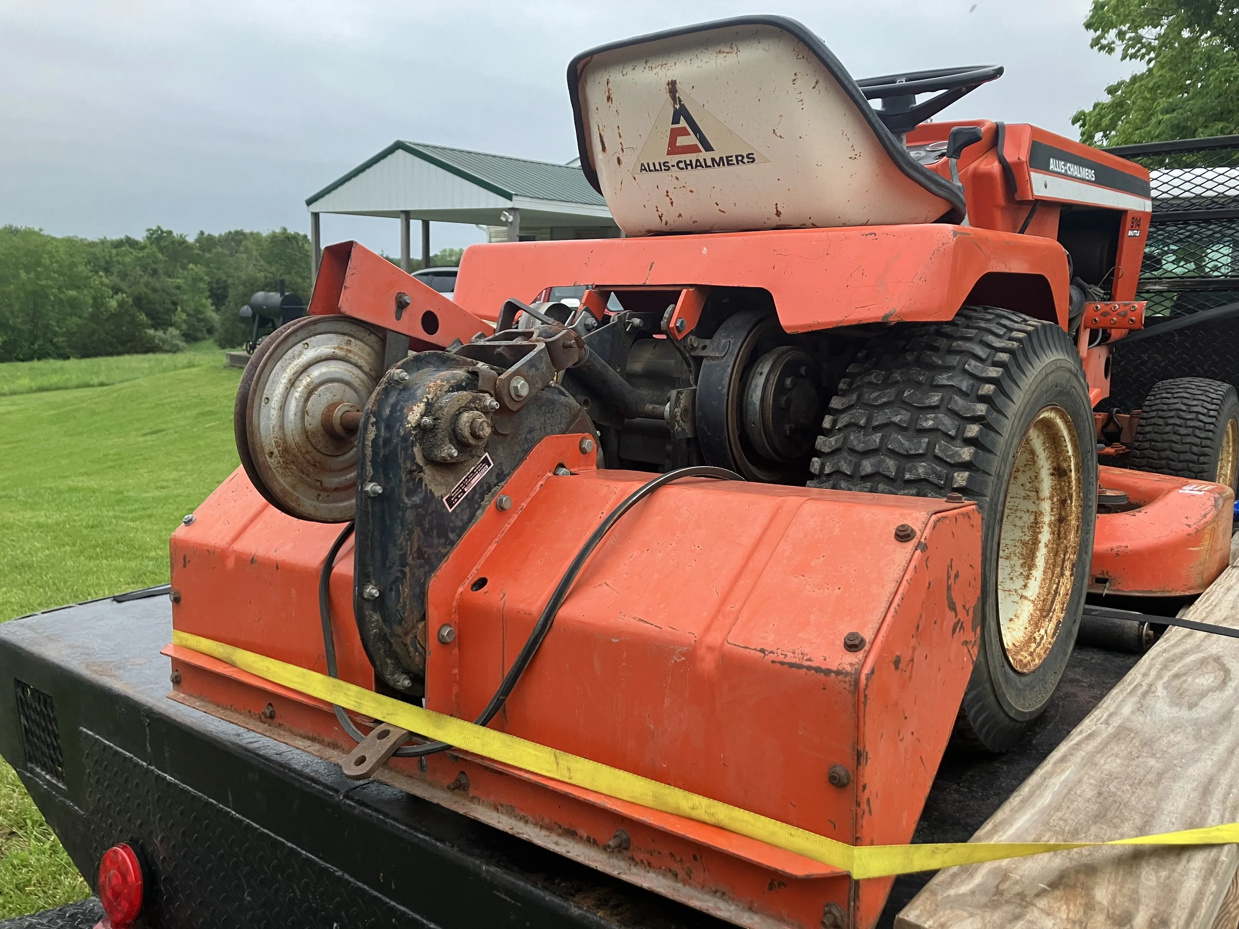 Allis Chalmers 914 Lawn Tractor