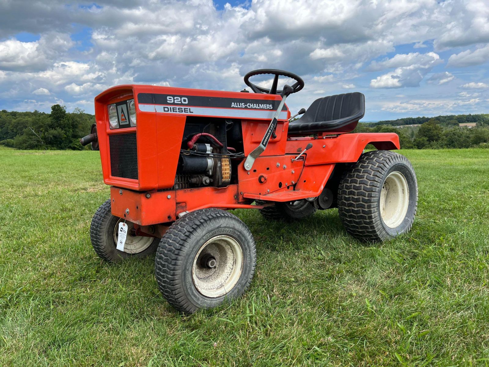 Allis Chalmers 920 Lawn Tractor