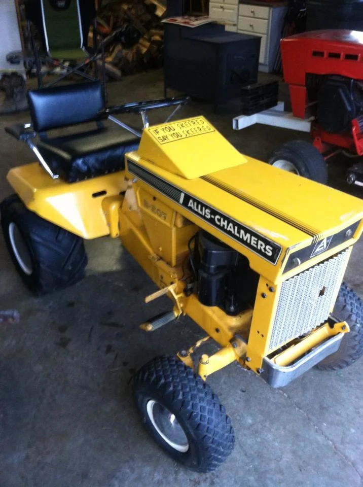 Allis Chalmers Mow-Bee 532