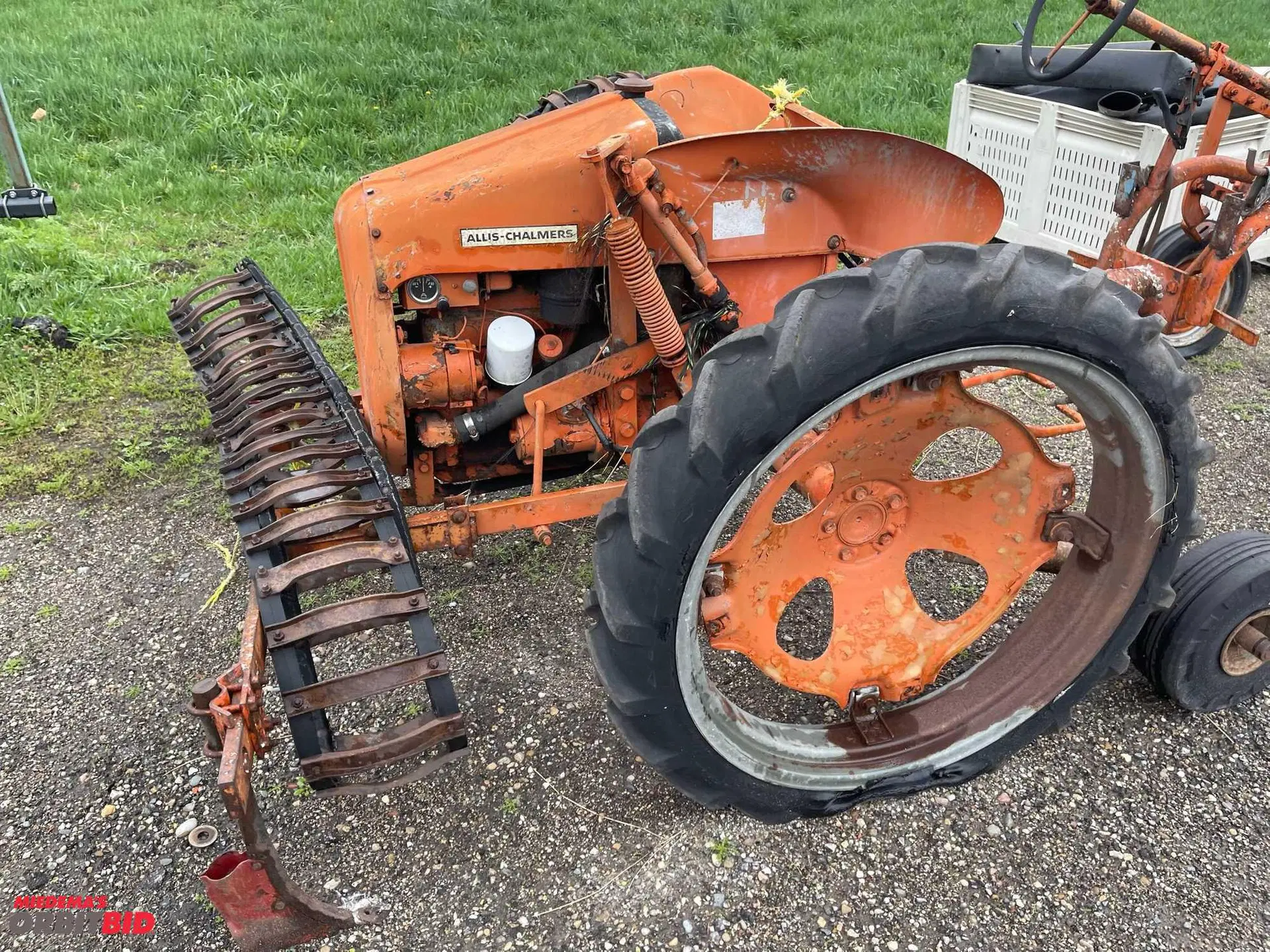 Allis Chalmers Mow-Bee 732
