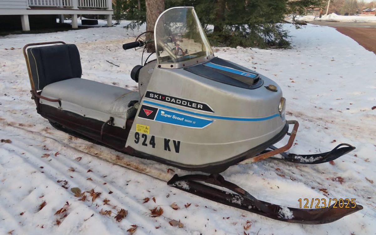 AMF Ski-Daddler Mark IV 400 Snowmobile