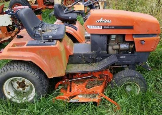 Ariens Fairway 5 Lawn Tractor