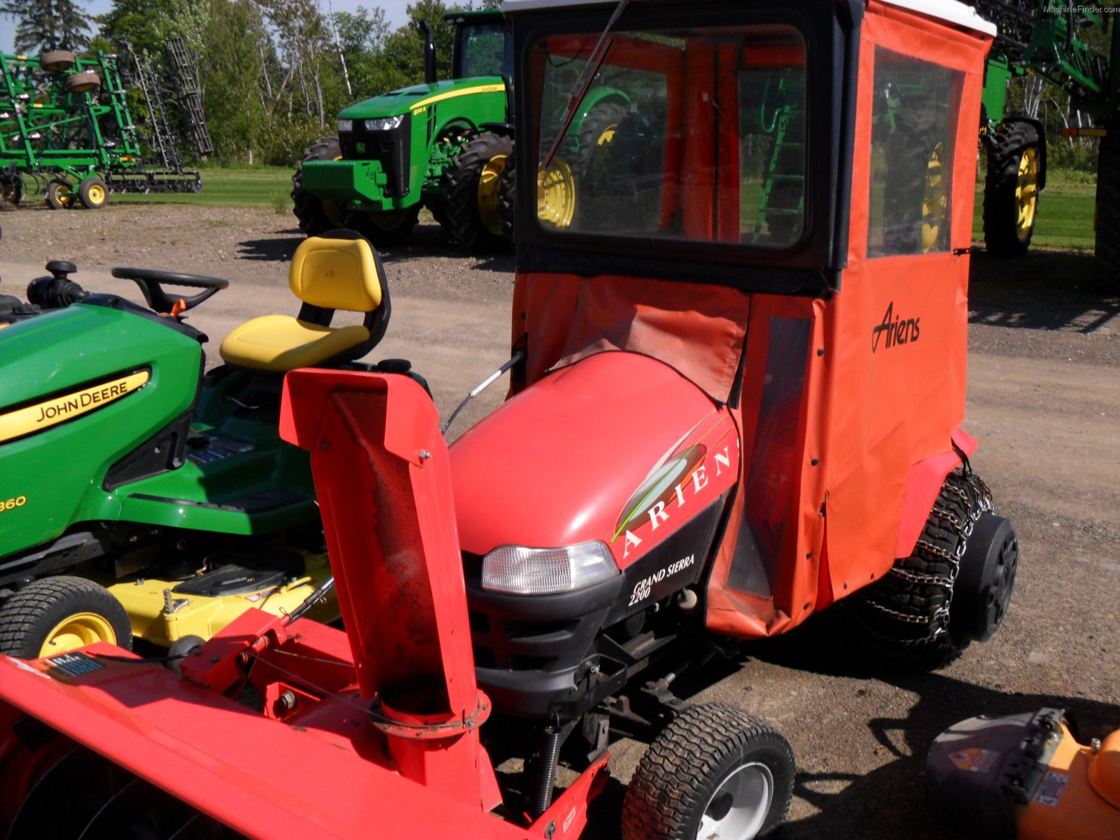 Ariens Grand Sierra 2200 Lawn Tractor