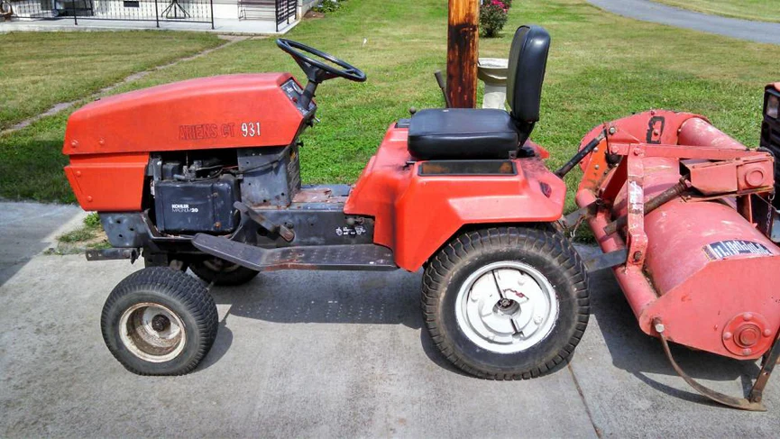 Ariens GT12 931025 Lawn Tractor