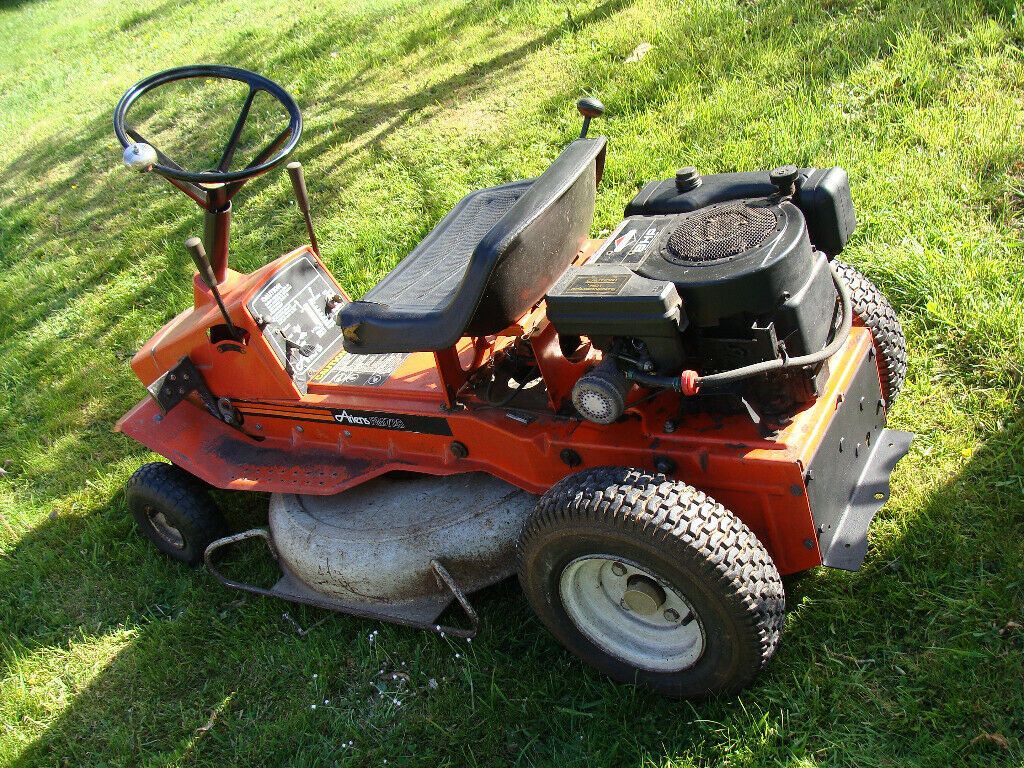 Ariens RM728 927001 Lawn Tractor