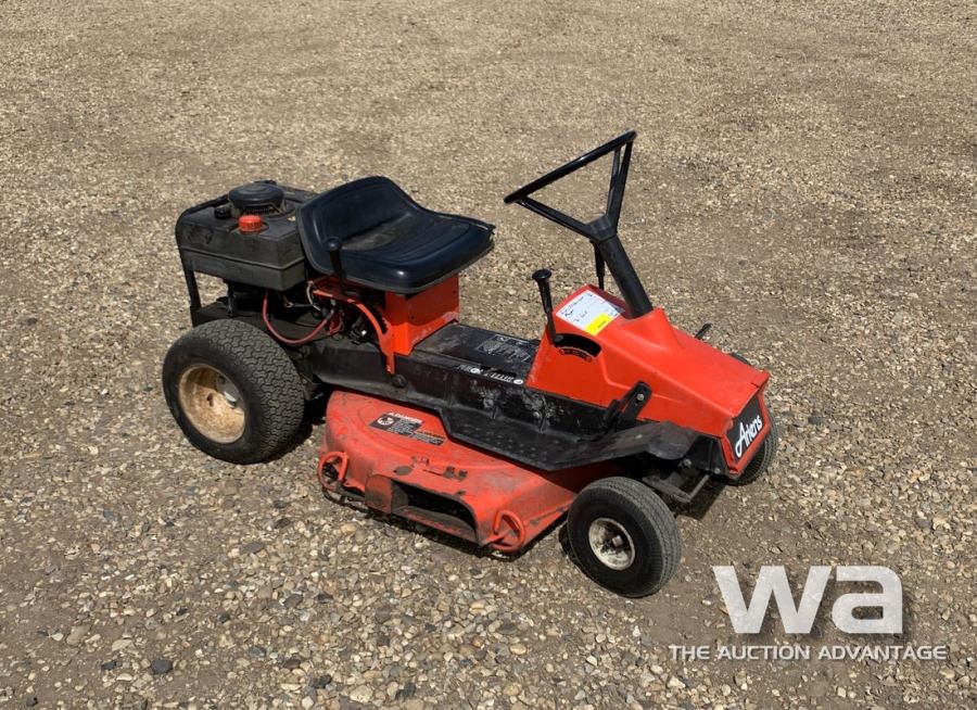 Ariens RM830E Lawn Tractor