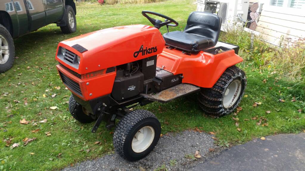 Ariens RM9028 Lawn Tractor