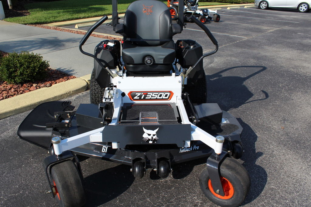 Bobcat 9993501 Lawn Tractor