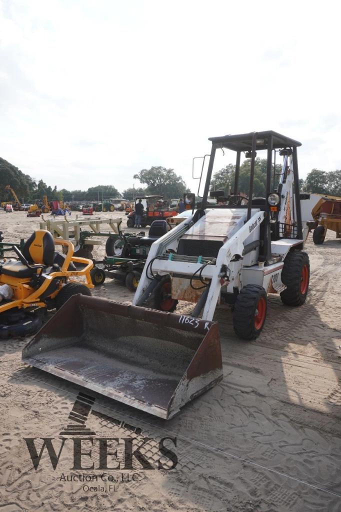 Bobcat B100B Backhoe Loader