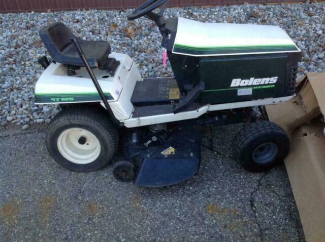Bolens 13023 ST125 Lawn Tractor