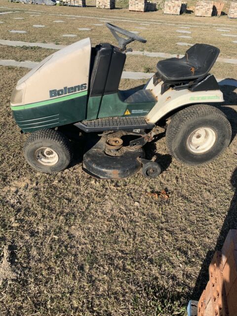 Bolens 13058 STG125 Lawn Tractor