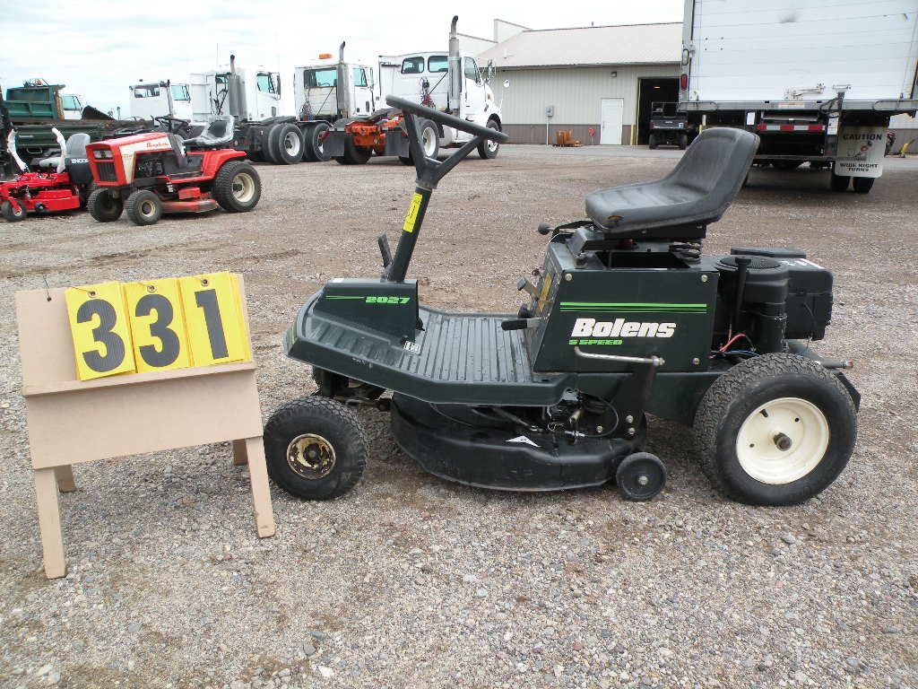Bolens 2027 Lawn Tractor