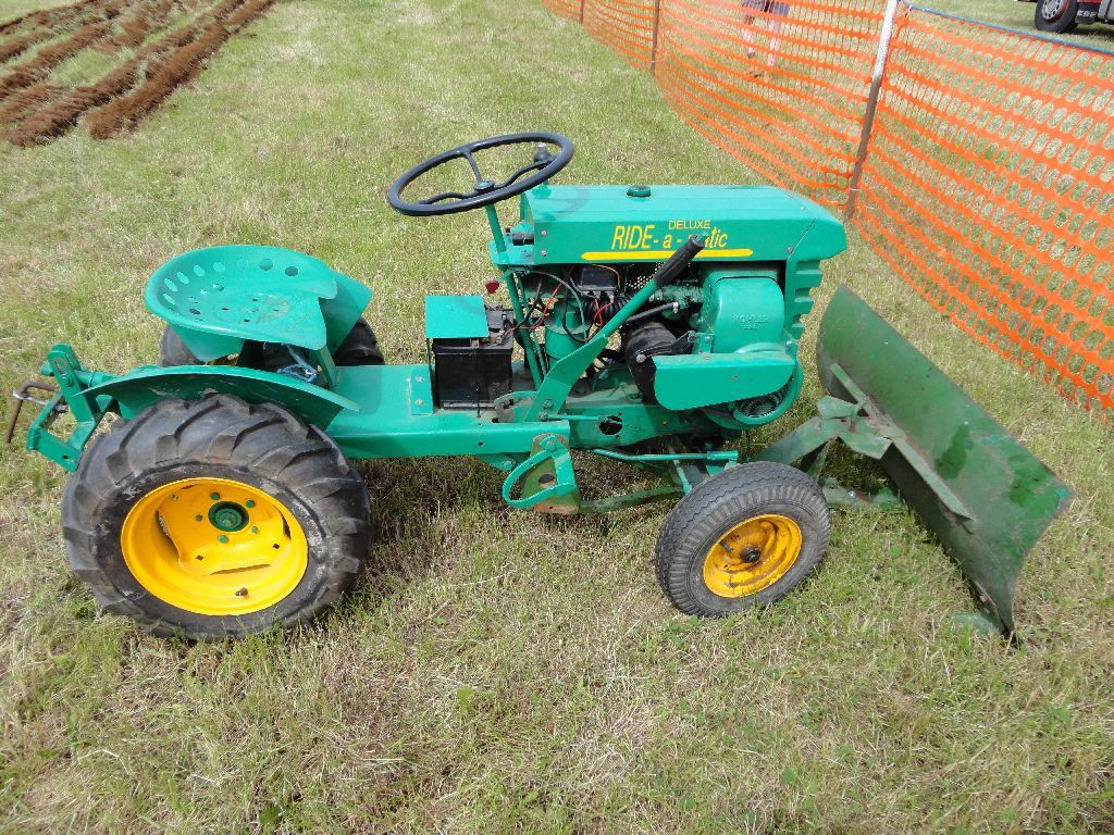 Bolens 231 Ride-A-Matic Lawn Tractor