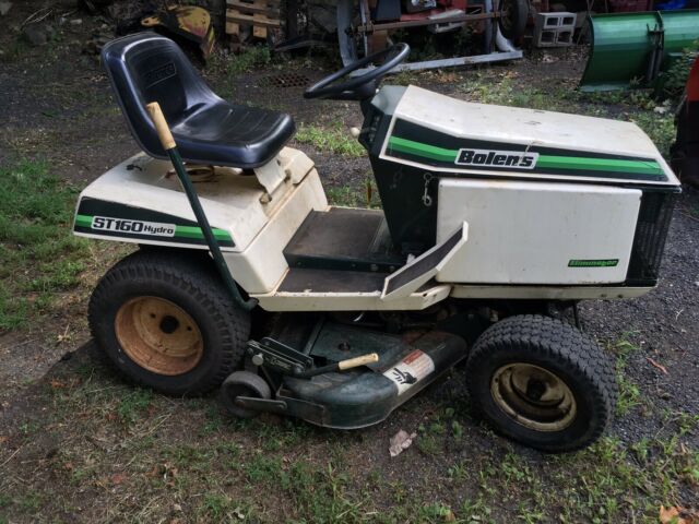 Bolens 3016H ST160 Lawn Tractor