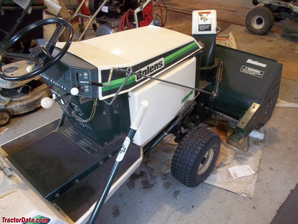 Bolens 3018G ST180 Lawn Tractor
