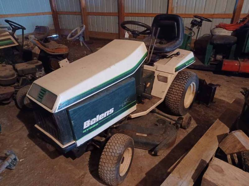 Bolens DGT-1700 Lawn Tractor