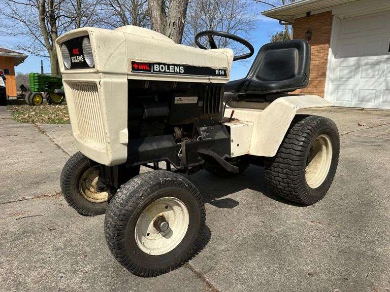 Bolens H-14 1456 Lawn Tractor