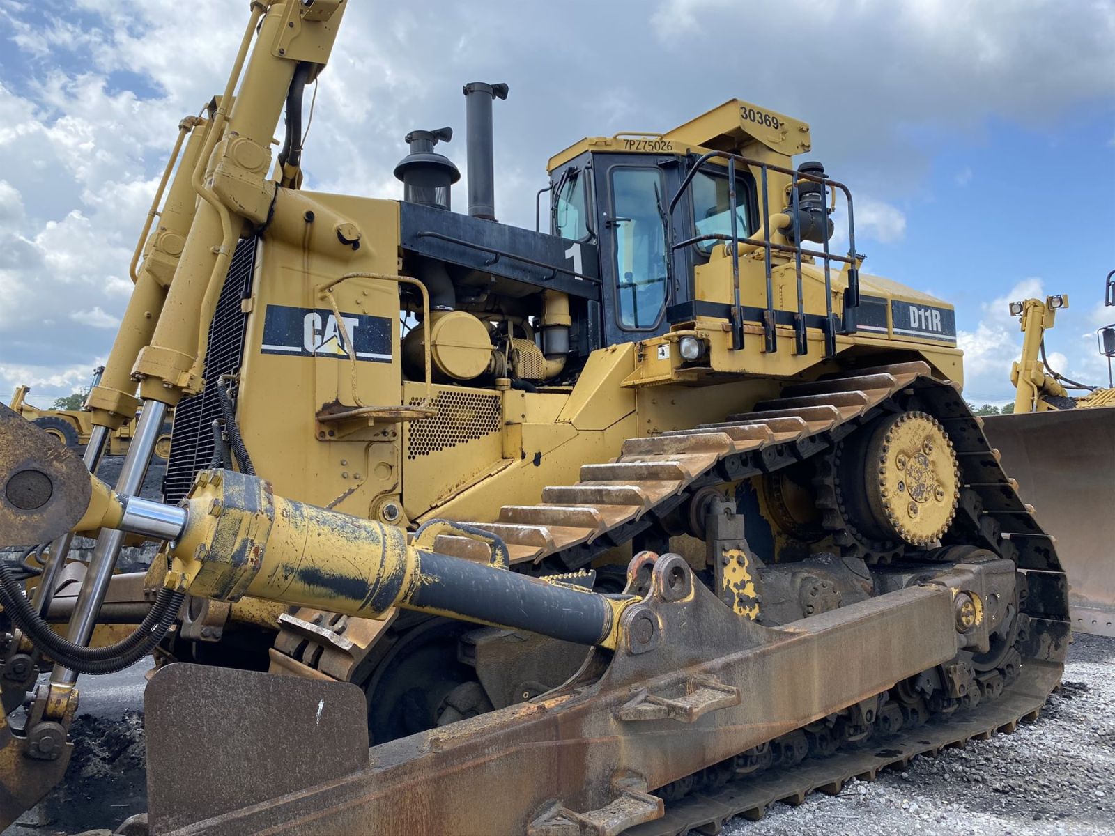 Caterpillar D11R