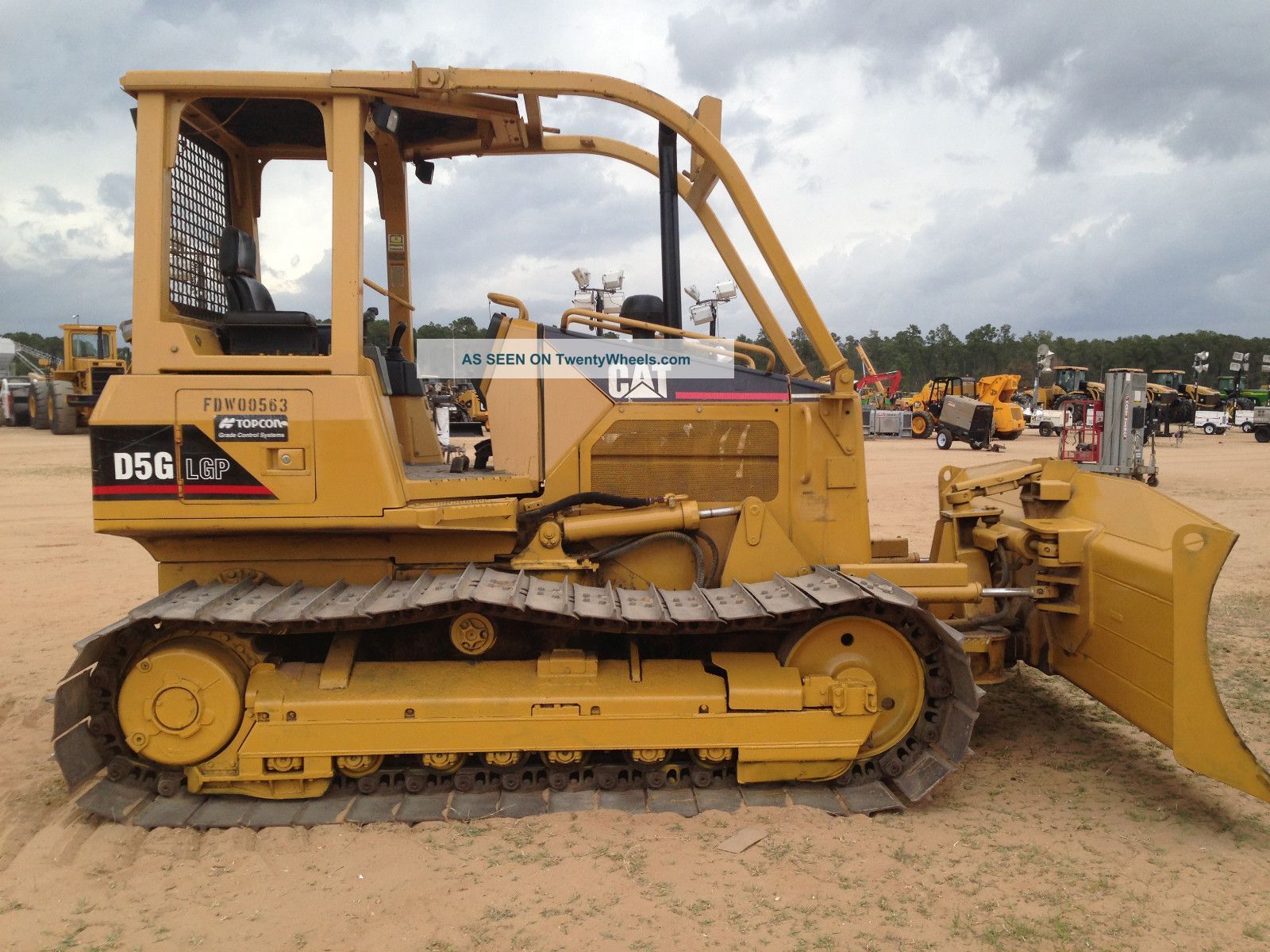 Caterpillar D5G Industrial Tractor