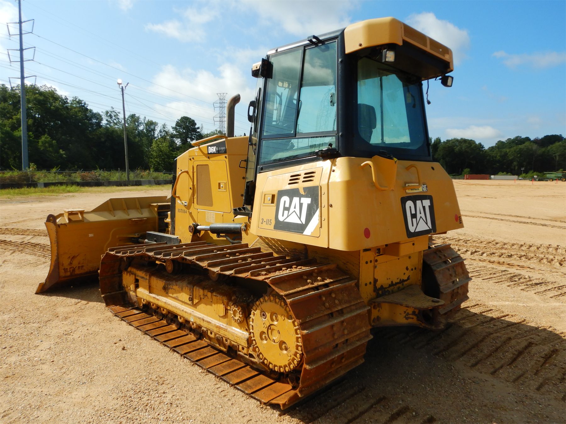 Caterpillar D6K2 — view 3