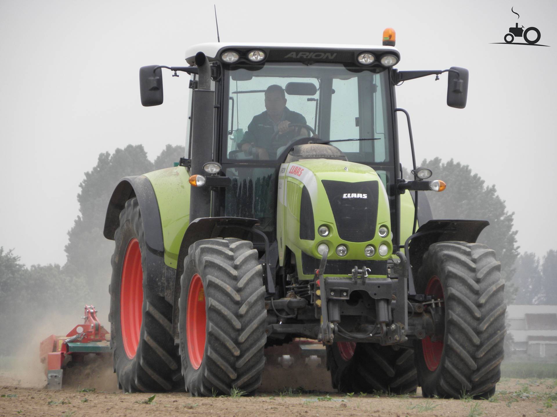Claas Arion 540 — view 3
