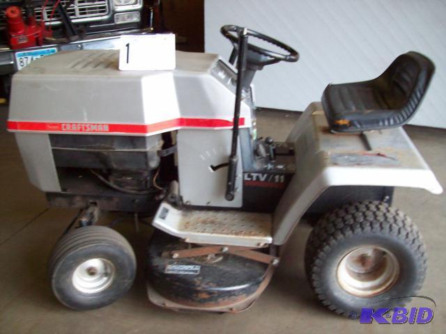 Craftsman 917.25268 LTV/11 Lawn Tractor