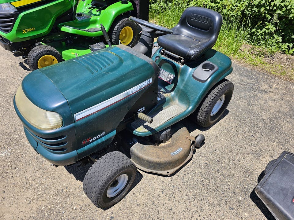 Craftsman 917.27206 Lawn Tractor