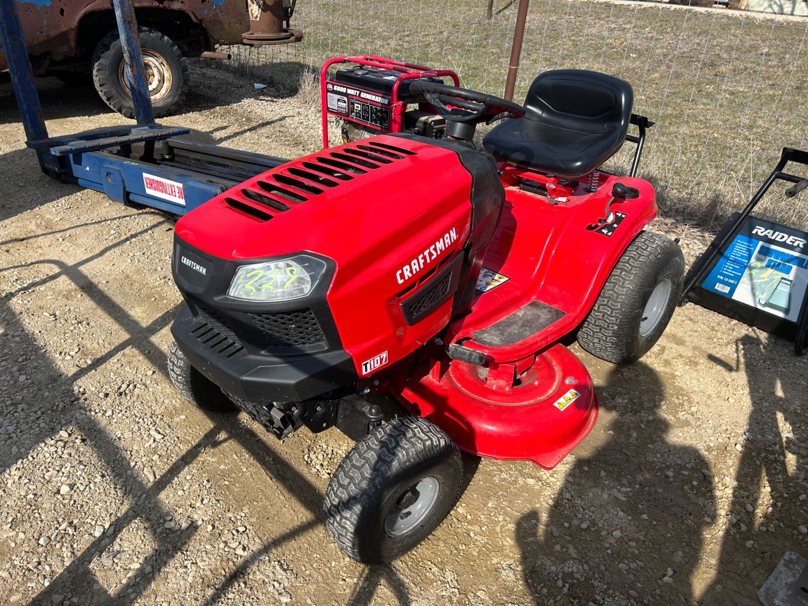 Craftsman T107 Lawn Tractor