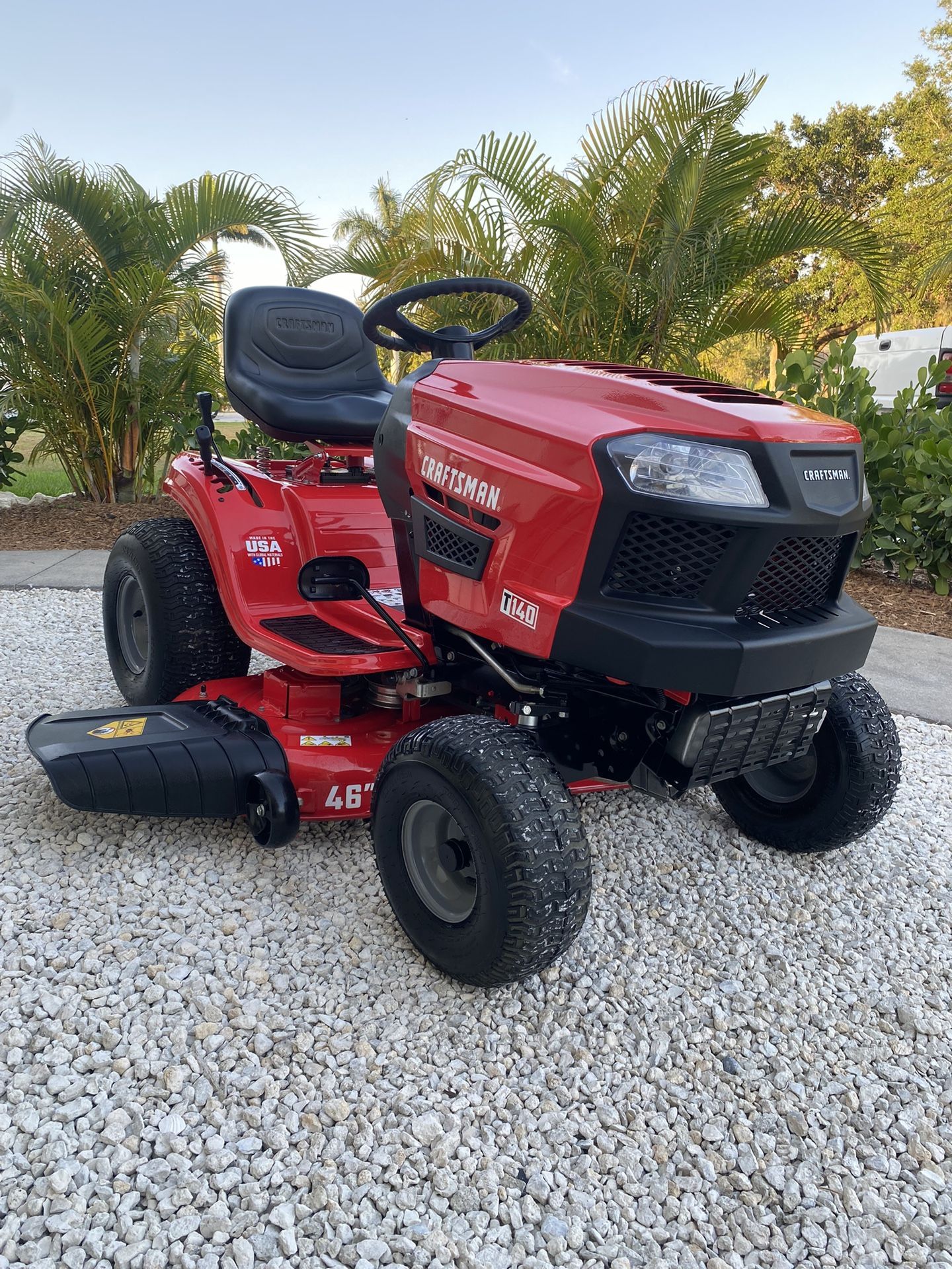 Craftsman T140 Lawn Tractor