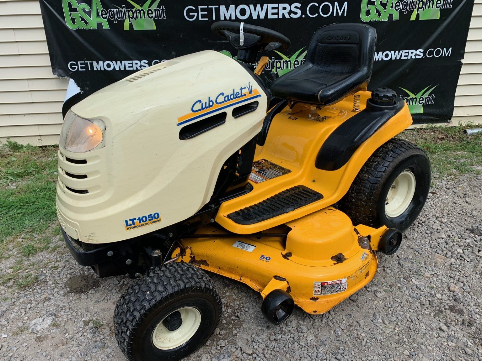 Cub Cadet 1050