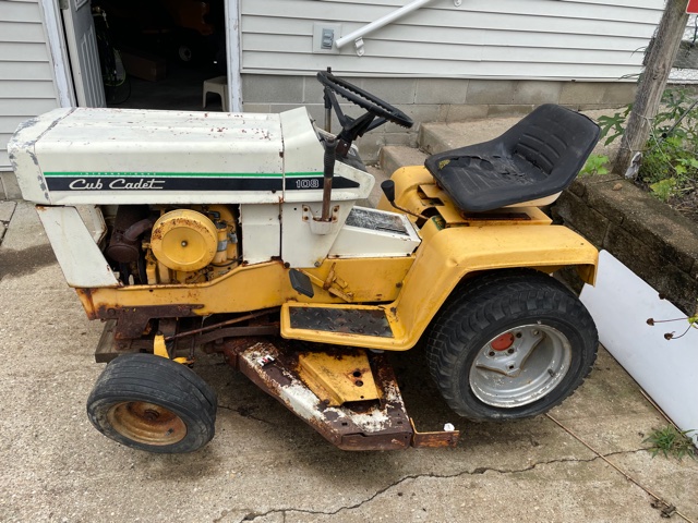 Cub Cadet 108 Lawn Tractor