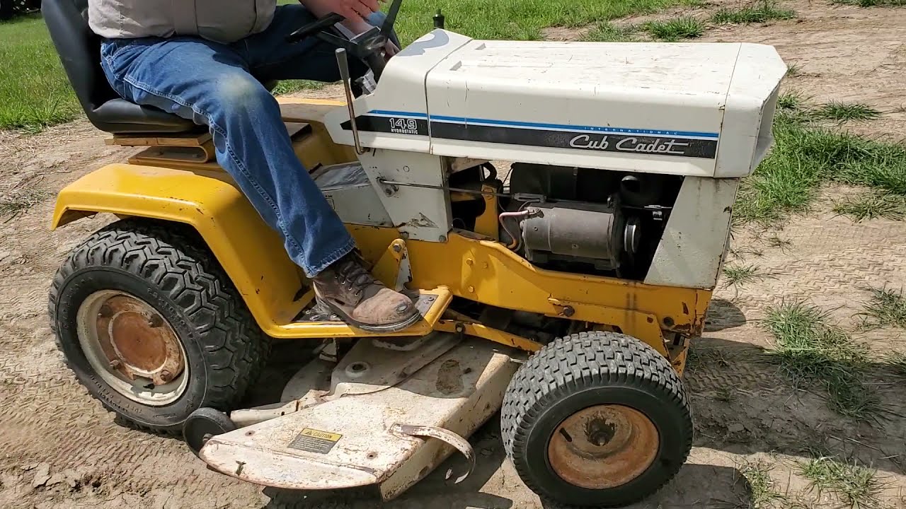 Cub Cadet 149 Lawn Tractor