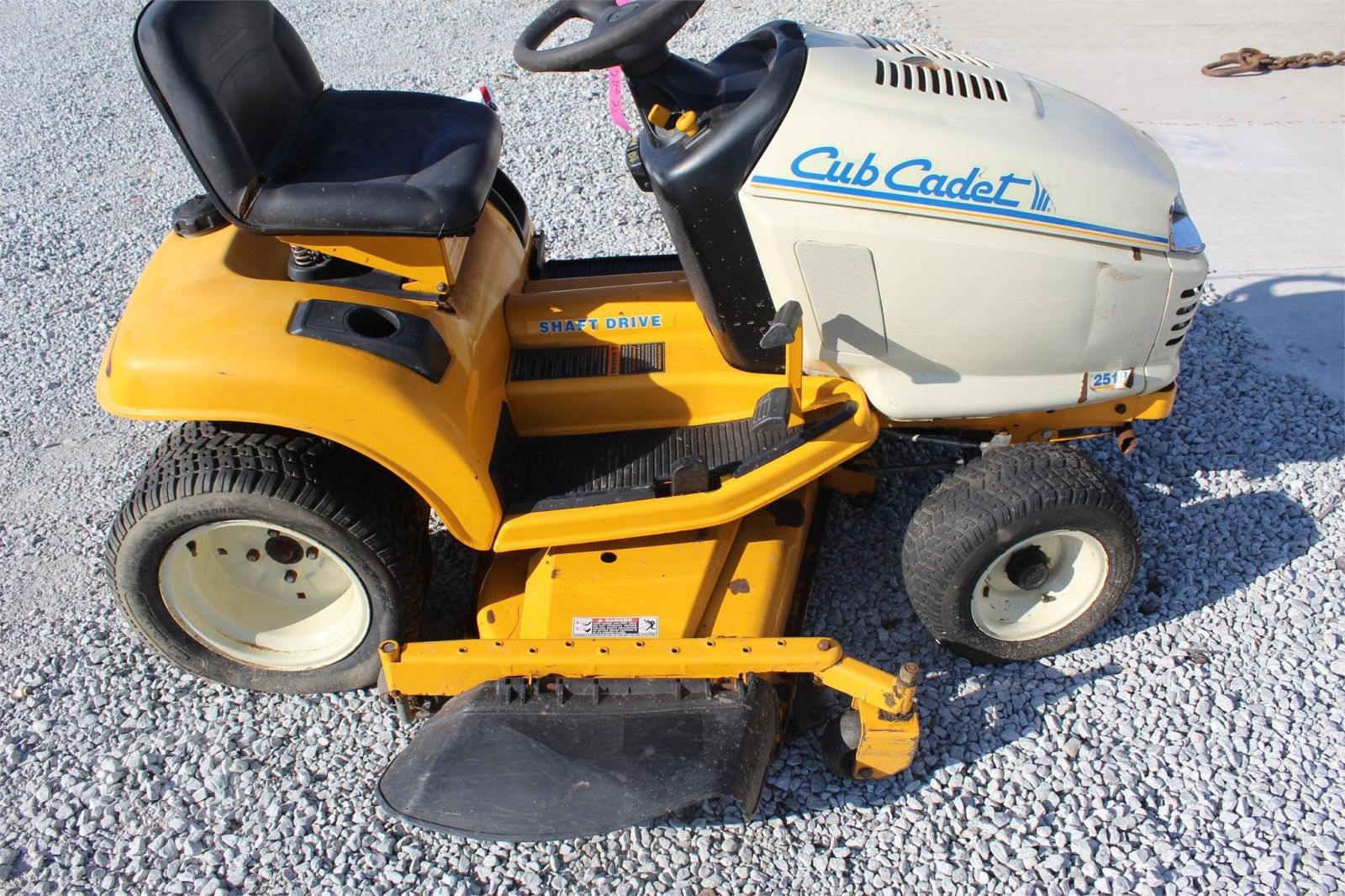 Cub Cadet 2518 Lawn Tractor