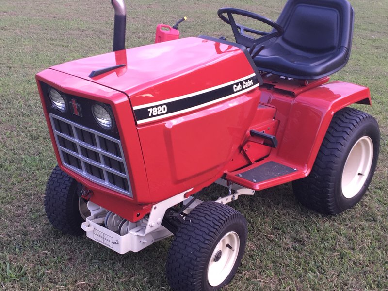 Cub Cadet 782D Lawn Tractor