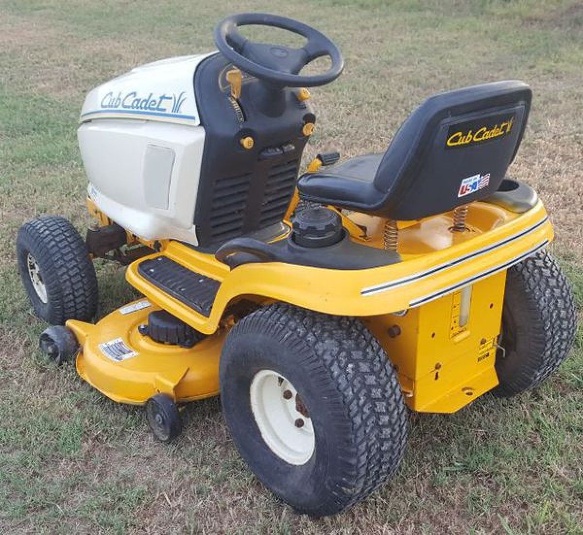 Cub Cadet 800 Lawn Tractor