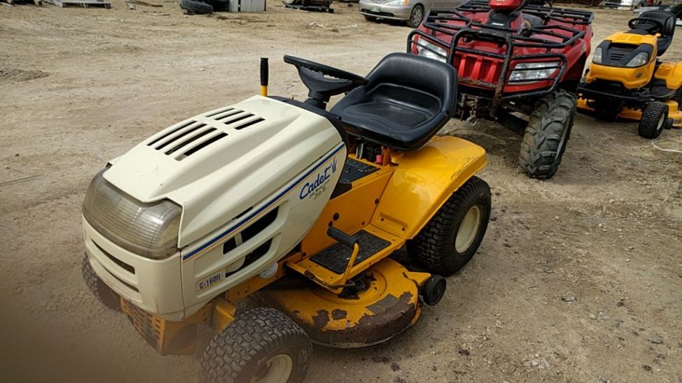 Cub Cadet CLT-160 Lawn Tractor
