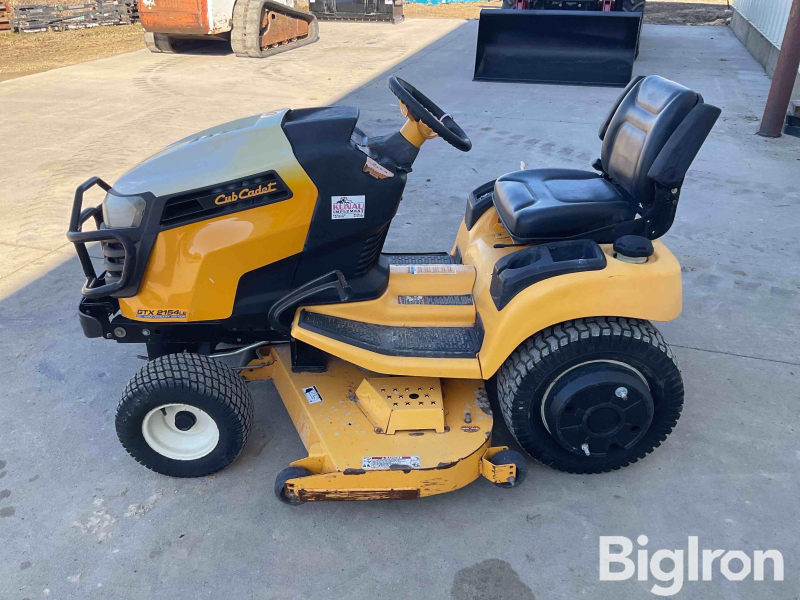 Cub Cadet GTX 2154 Lawn Tractor