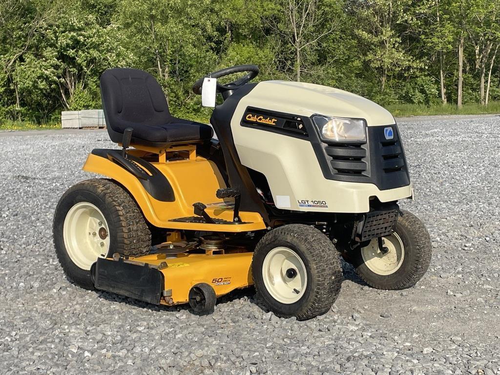 Cub Cadet LGT 1050 Lawn Tractor