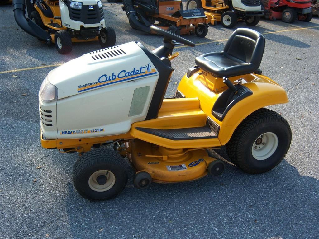 Cub Cadet LT 2180 Lawn Tractor