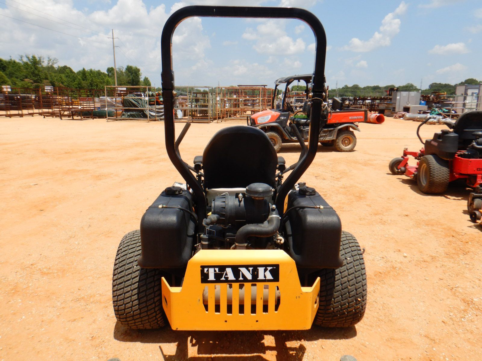 Cub Cadet Tank M60 KH30 Lawn Tractor