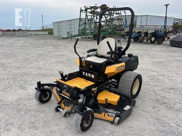 Cub Cadet Tank M72 CT Lawn Tractor