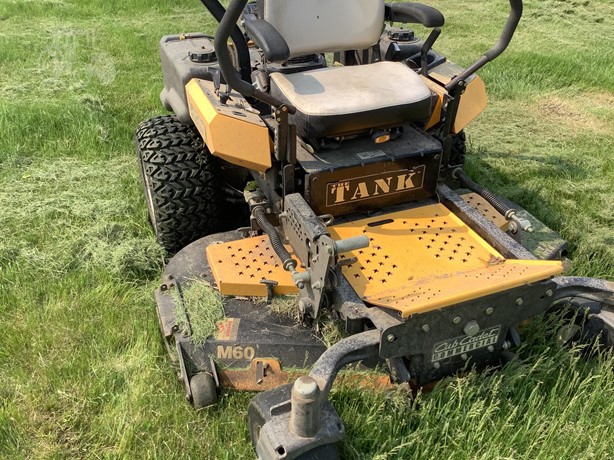 Cub Cadet Tank S6031 LP Lawn Tractor