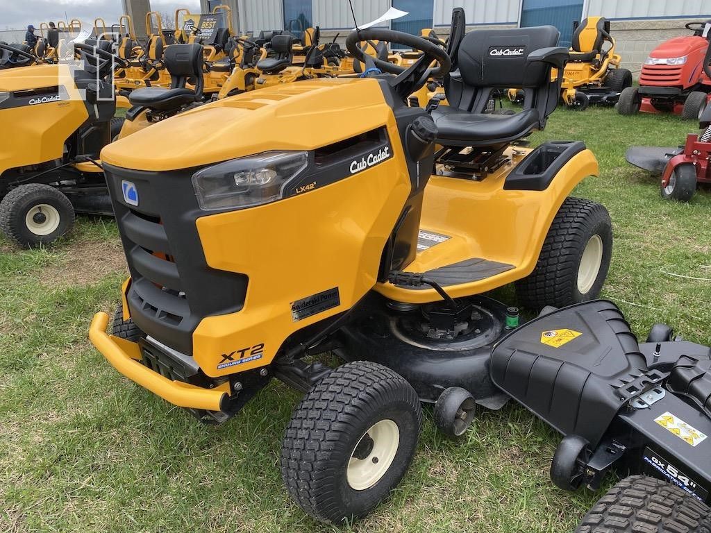 Cub Cadet XT2 LX54 Lawn Tractor