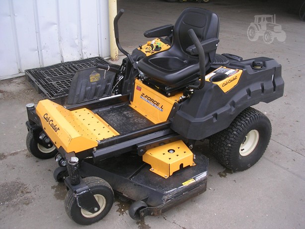Cub Cadet Z54 Lawn Tractor