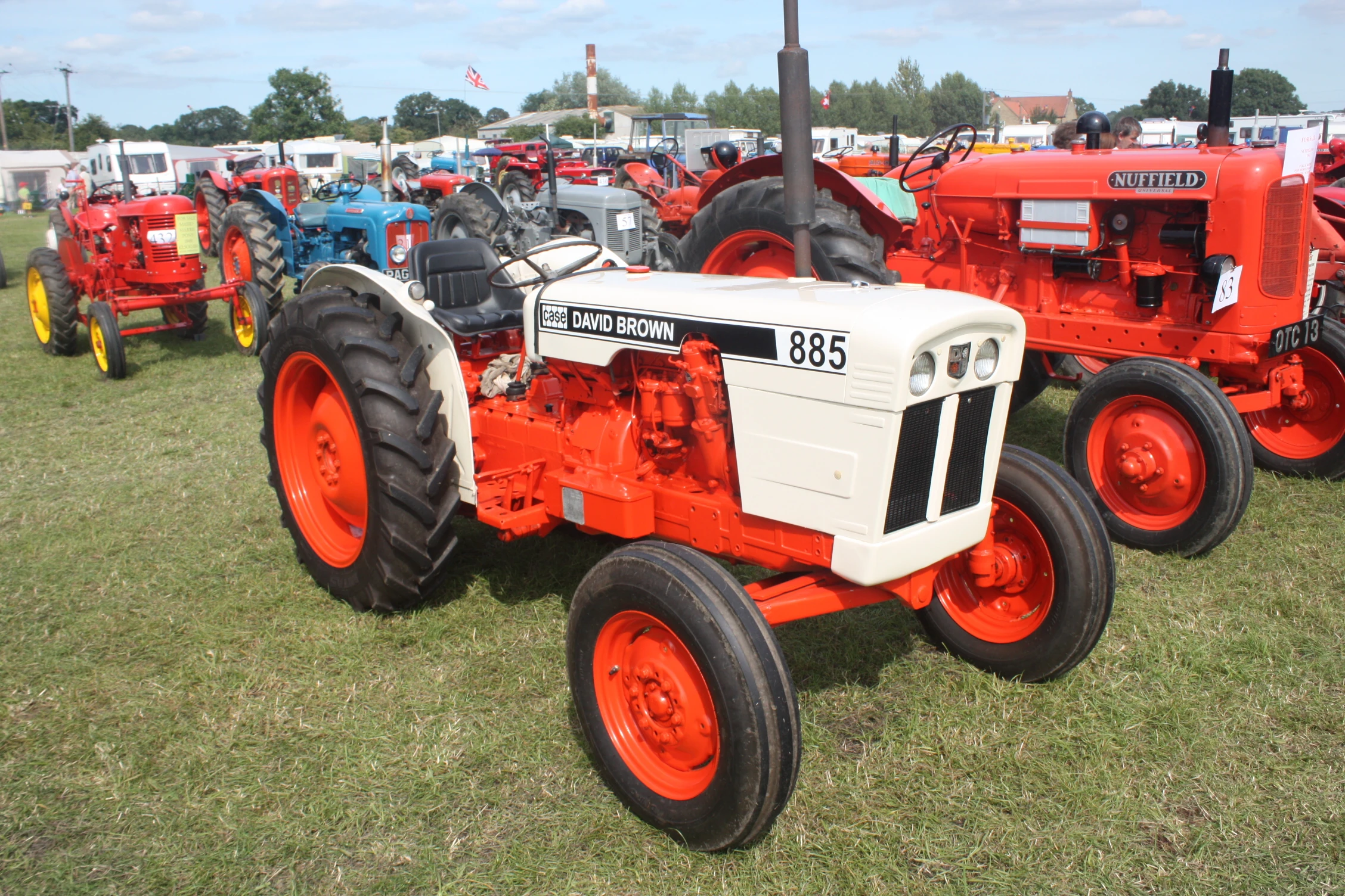 David Brown 800 — view 2