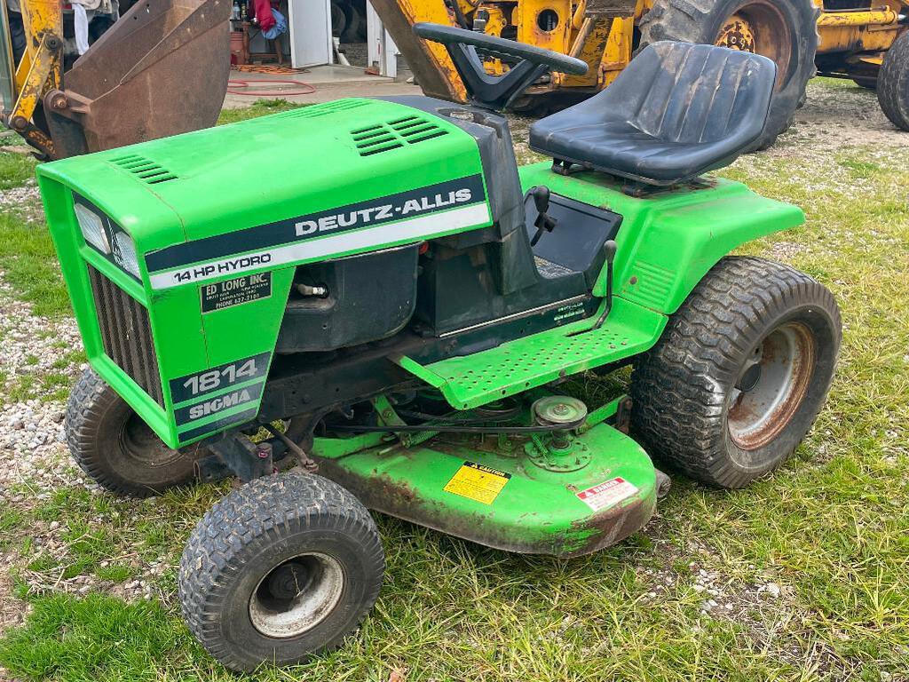 Deutz-Allis 1814 Sigma Lawn Tractor