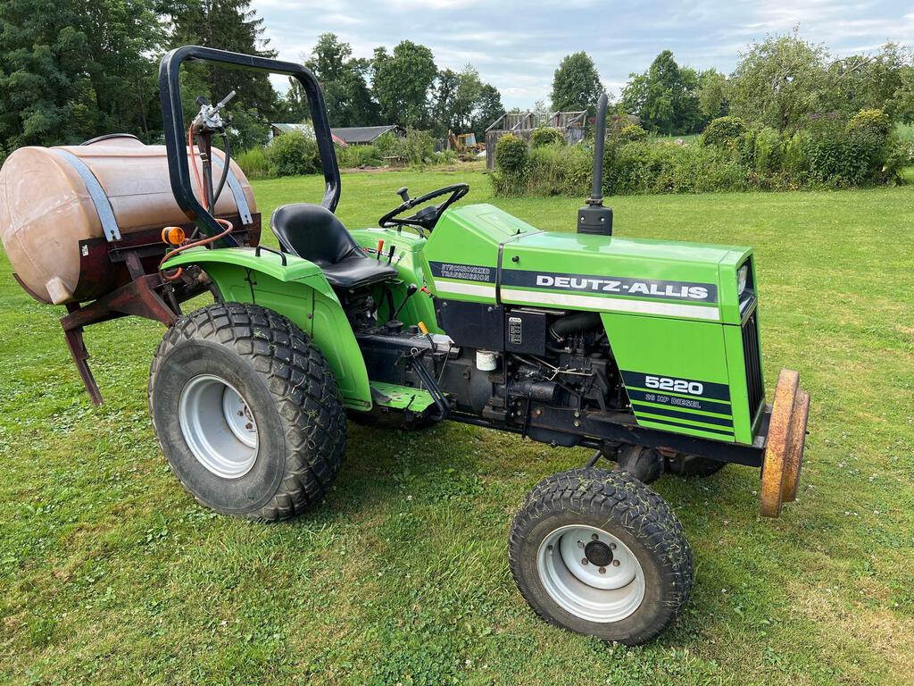 Deutz-Allis 512G Lawn Tractor